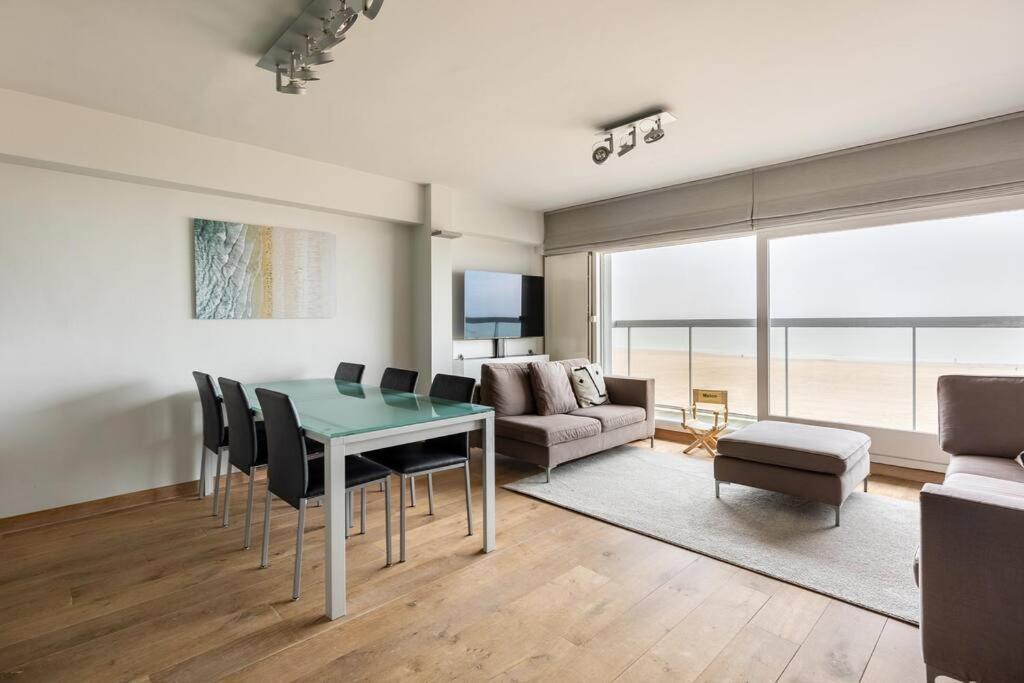 Seafront Apartment 2 Bed Duinbergen Knokke-Le-Zoute Extérieur photo